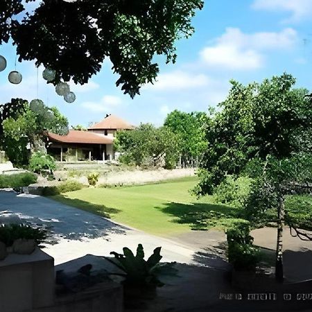 Hacienda Isabella Hotell Tagaytay City Exteriör bild